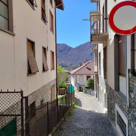 Cristina's Vintage House By World * Esino Lario